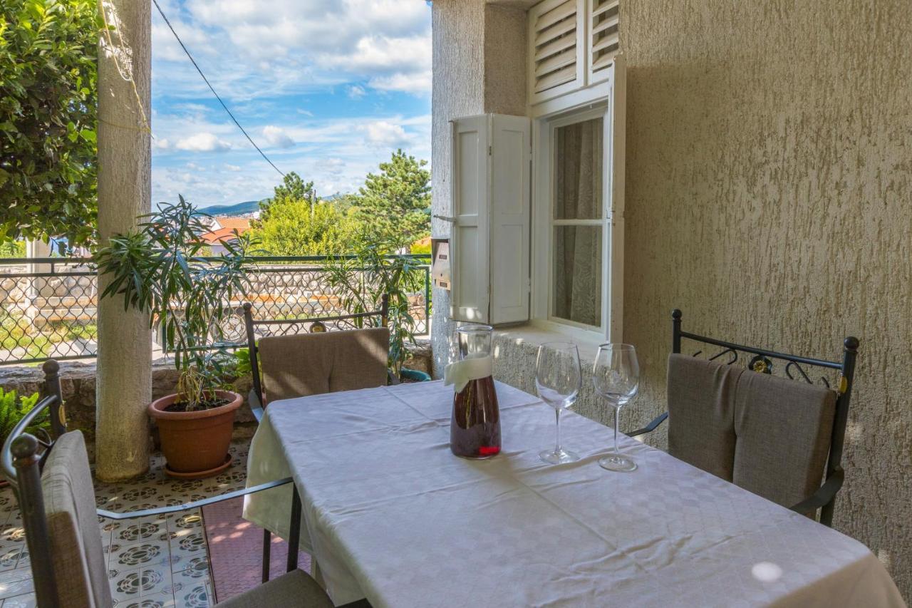 Apartments With A Parking Space Selce, Crikvenica - 2381 Extérieur photo