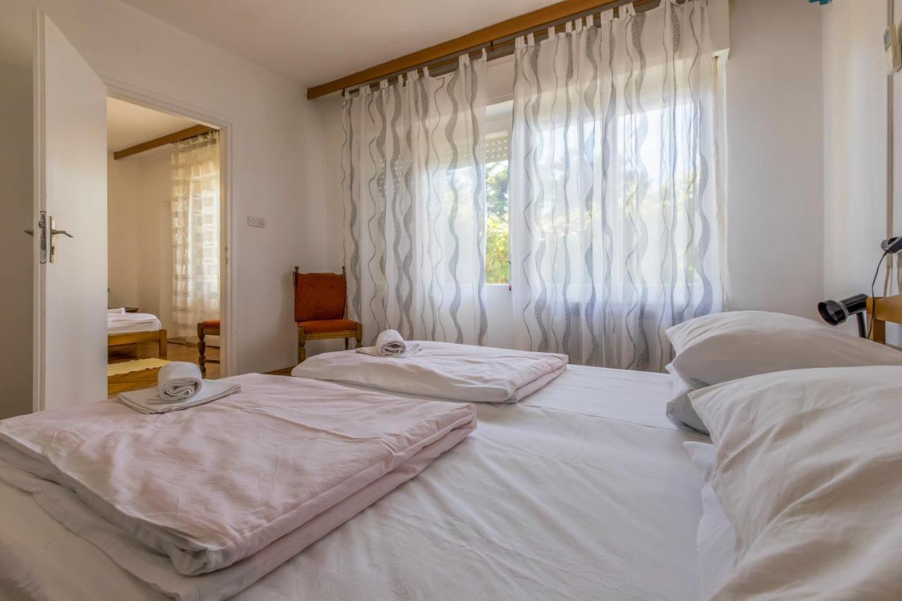 Apartments With A Parking Space Selce, Crikvenica - 2381 Extérieur photo